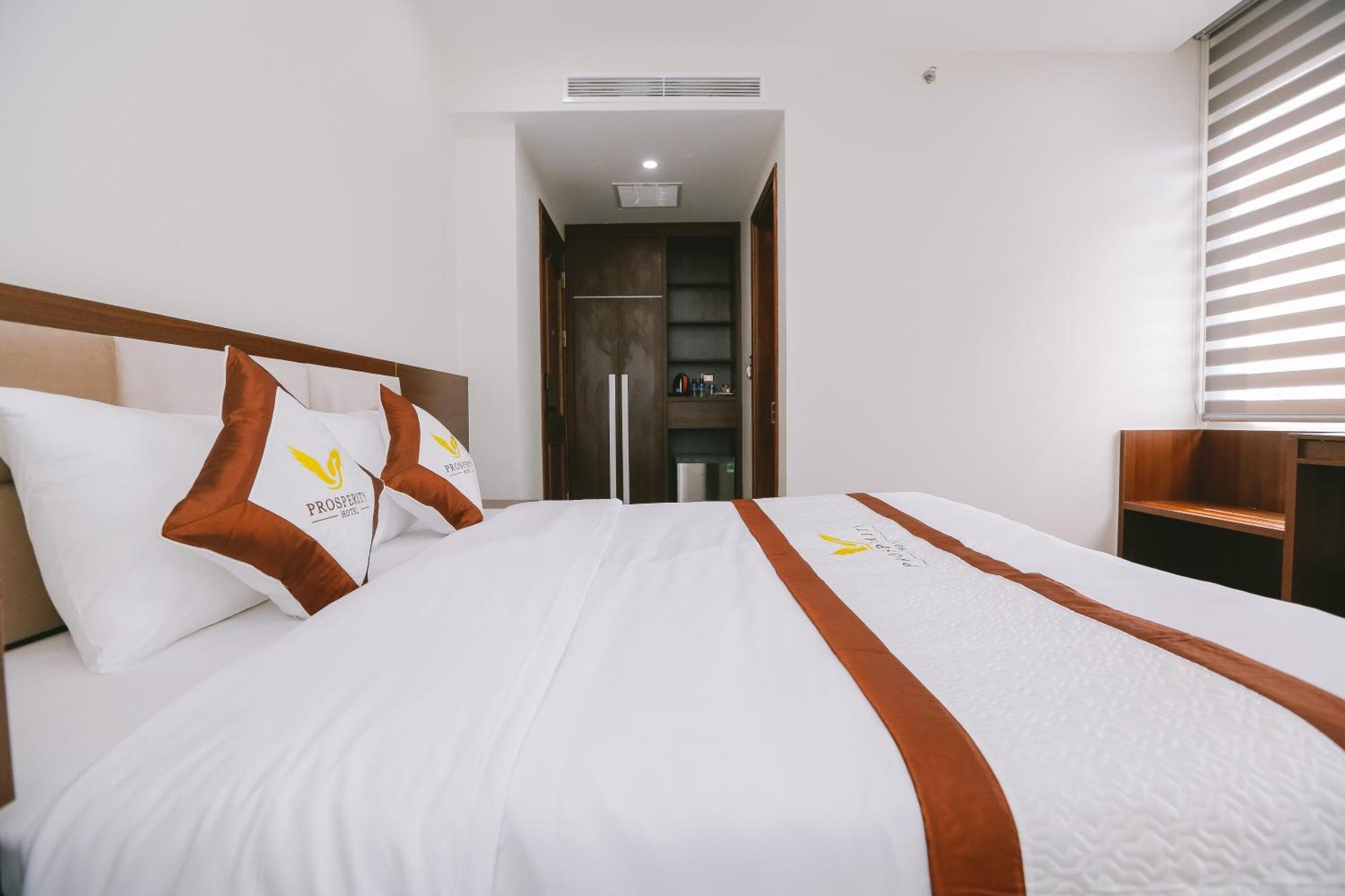 Prosperity Boutique Halong Hotel & Restaurent Hạ Long Extérieur photo
