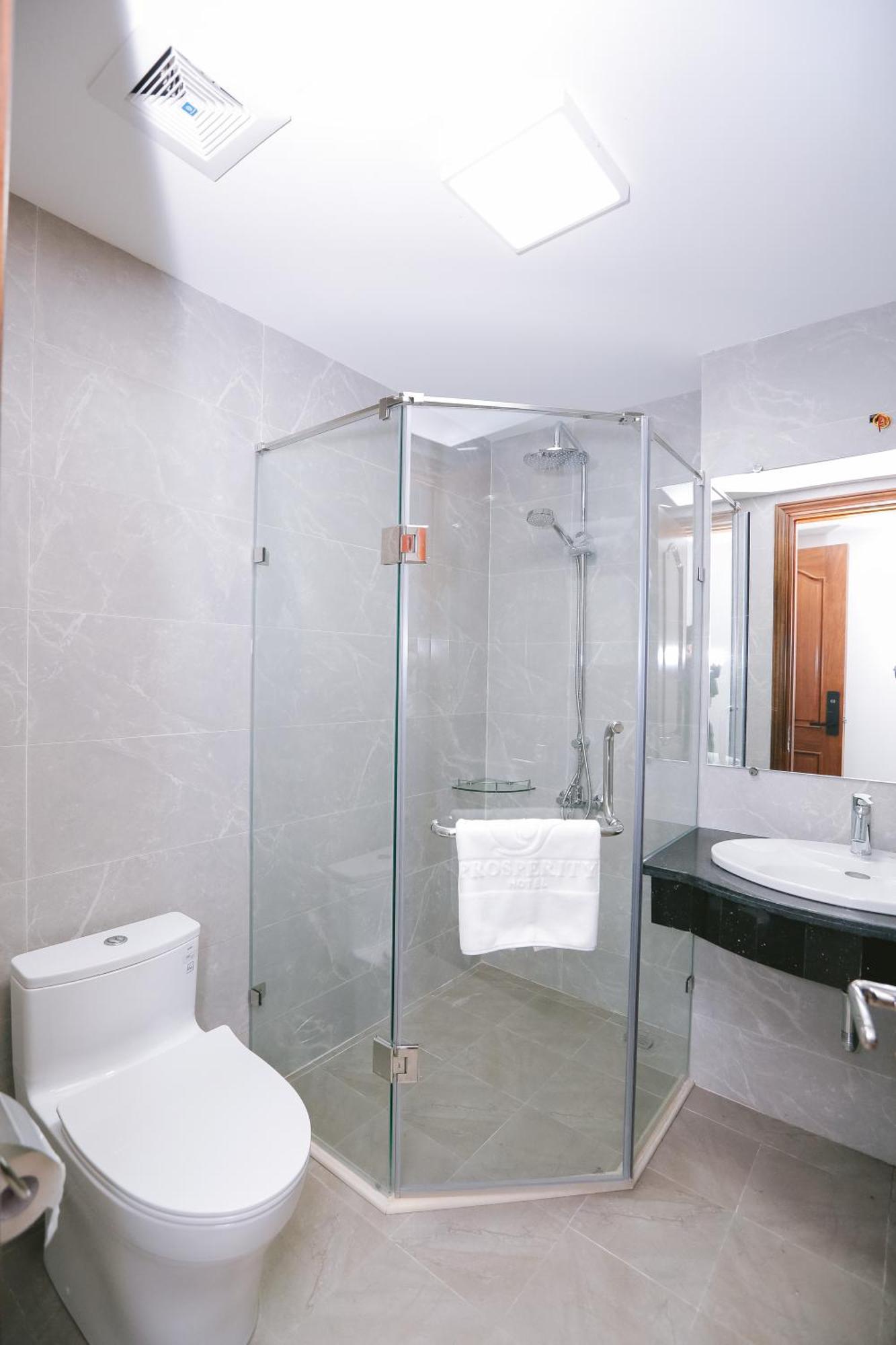 Prosperity Boutique Halong Hotel & Restaurent Hạ Long Extérieur photo