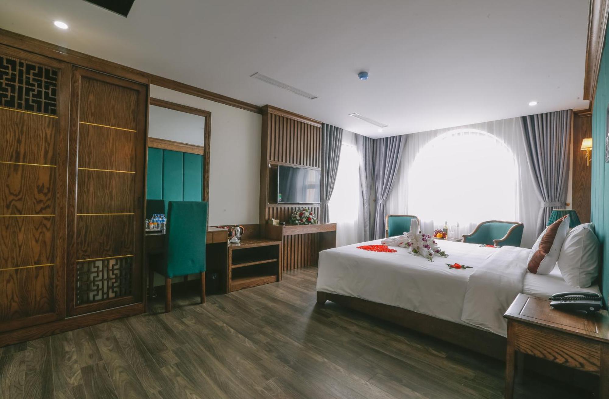 Prosperity Boutique Halong Hotel & Restaurent Hạ Long Extérieur photo