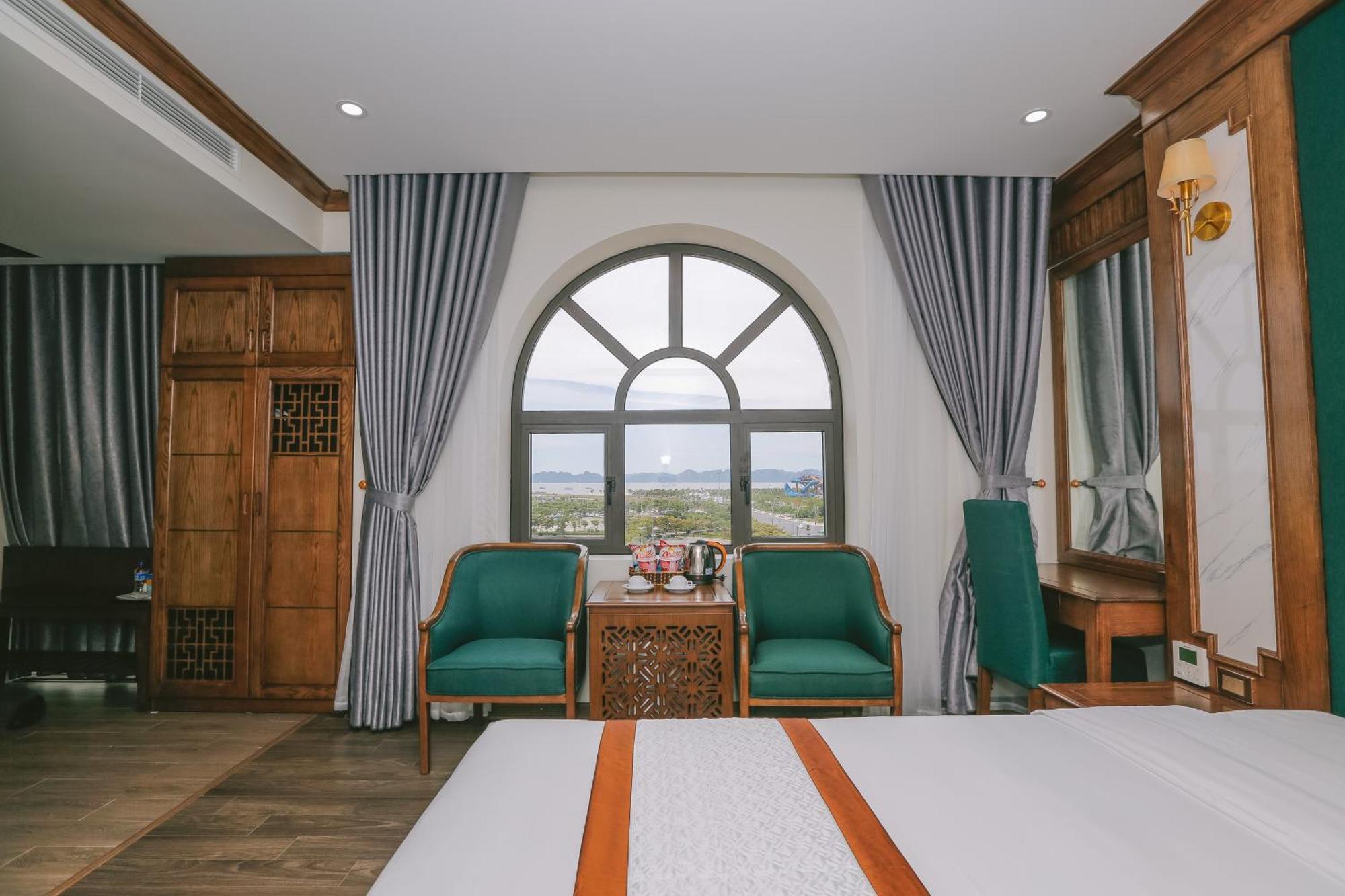 Prosperity Boutique Halong Hotel & Restaurent Hạ Long Extérieur photo
